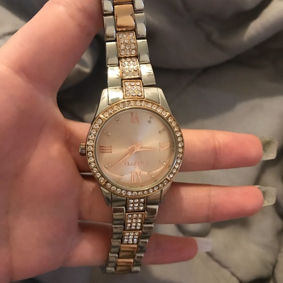 Rose gold / silver watch - Picture 2 of 3